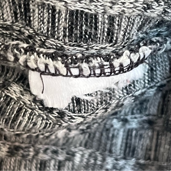 Women’s American Eagle Tank Top Gray Sleeveless Heather Viscose Blend Size XS‎ - Picture 4 of 7